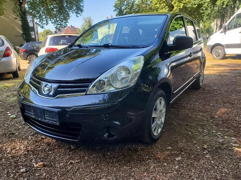 Gebraucht Nissan Note 88 PS (64 kW) 2011 Schwarz Van / Kleinbus