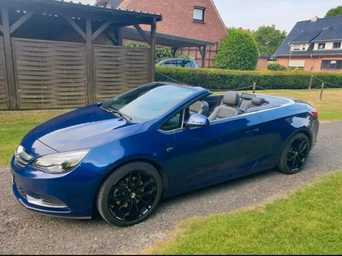 Gebraucht Opel Cascada 140 PS (102 kW) 2014 Blau Cabrio