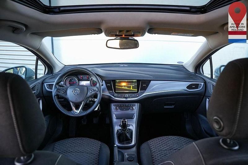 Gebraucht Opel Astra Edition 105 PS (77 kW) 2016 Grau Kombi