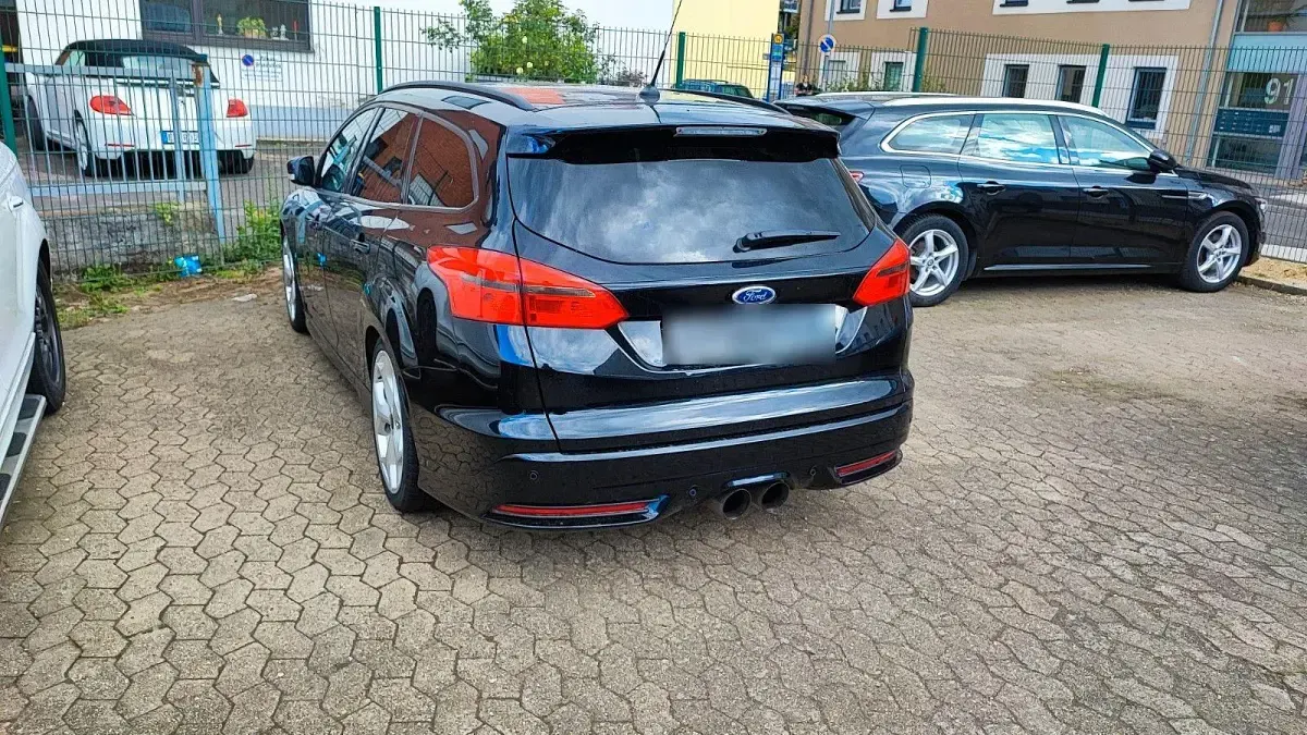 Gebraucht Ford Focus ST 250 PS (183 kW) 2016 Schwarz Kombi