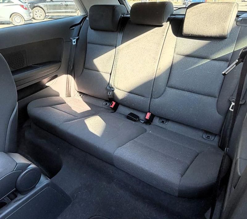 Gebraucht Audi A3 Attraction 105 PS (77 kW) 2010 Schwarz Kleinwagen