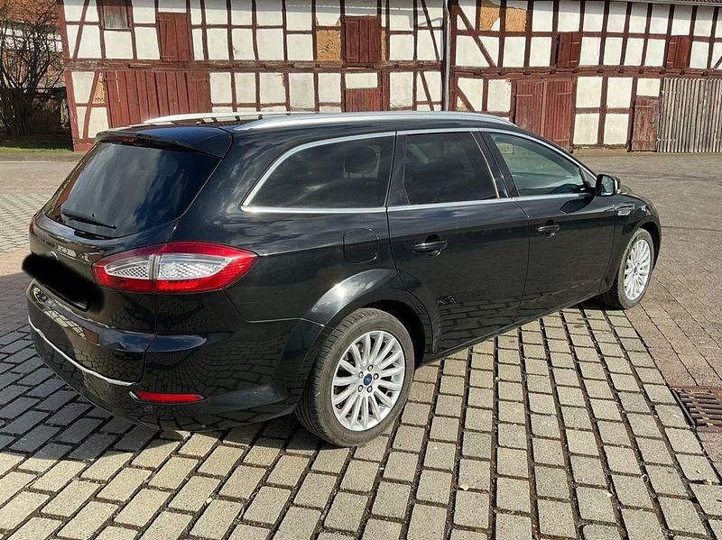 Gebraucht Ford Mondeo 160 PS (117 kW) 2013 Schwarz Kombi