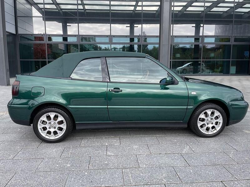 Gebraucht VW Golf Cabriolet Highline 90 PS (66 kW) 2000 Grün Cabrio
