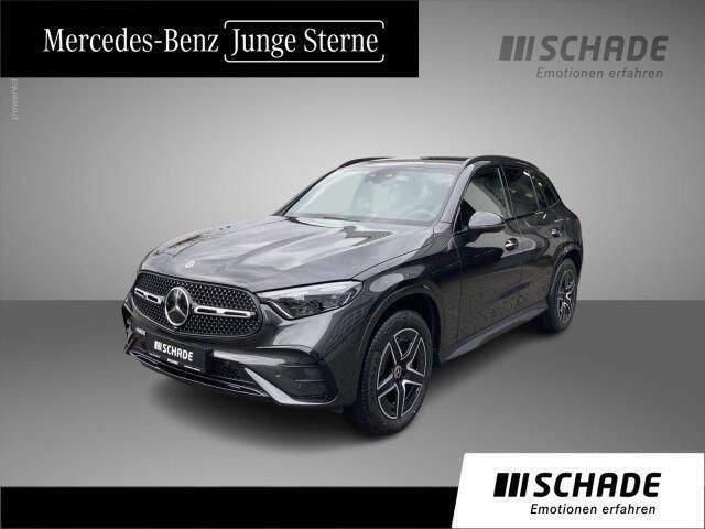 Grau Gebraucht 2024 Mercedes GLC300e AMG line SUV | 66.350 € (Fairer Preis) - Bild 1/4