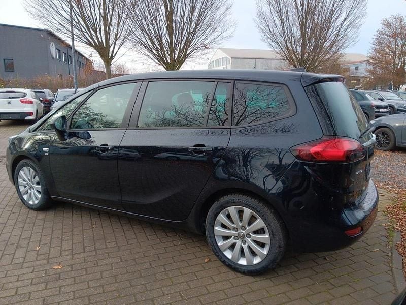 Gebraucht Opel Zafira 136 PS (100 kW) 2019 Tiefseeblau/darkmoon blue Van / Kleinbus