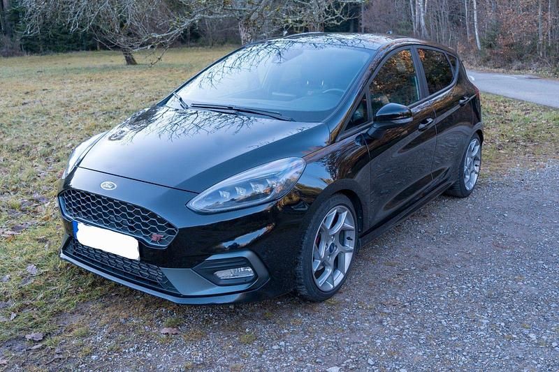 Schwarz Gebraucht 2020 Ford Fiesta ST Kleinwagen | 16.299 € (Fairer Preis) - Bild 1/4