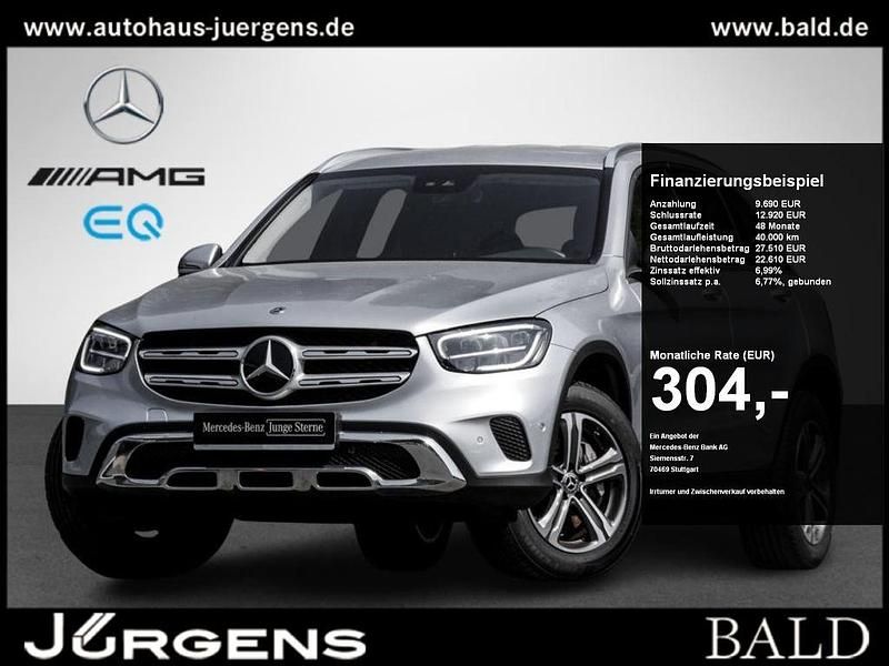Metalliclack hightechsilber Gebraucht 2022 Mercedes GLC300e SUV | 32.300 € (Superpreis) - Bild 1/4