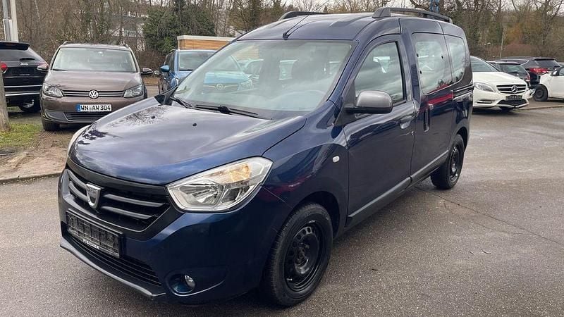 Gebraucht Dacia Dokker Celebration 116 PS (85 kW) 2015 Blau Van / Kleinbus