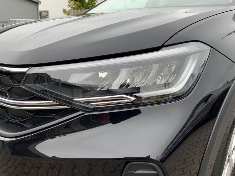 Gebraucht VW Taigo Life 110 PS (80 kW) 2022 Schwarz / deep black (metallic) SUV