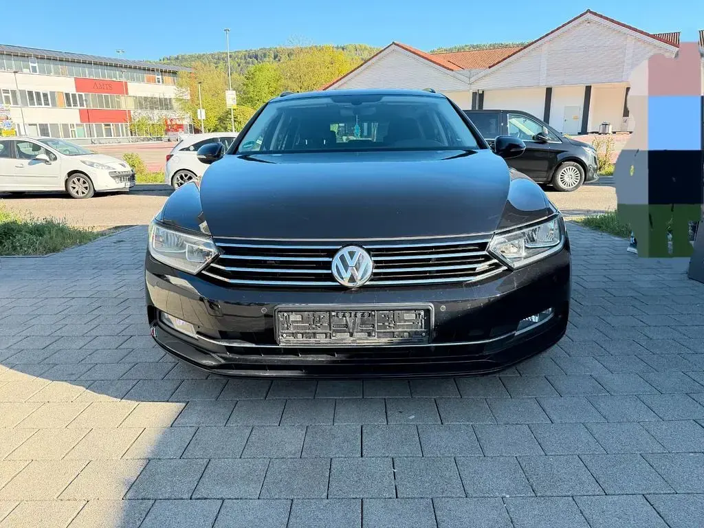 Second-hand VW Passat Comfortline 150 CP (110 kW) 2017 Negru Break