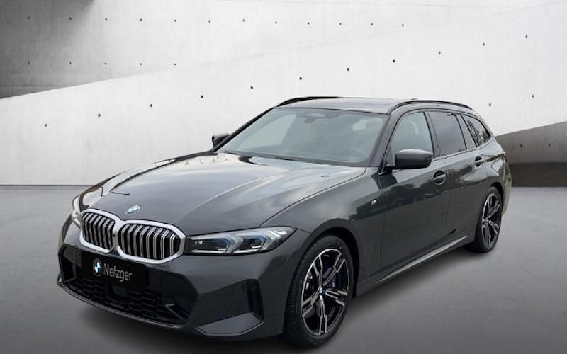 Grau Gebraucht 2025 BMW 330 M Sport Kombi | 67.612 € - Bild 1/4