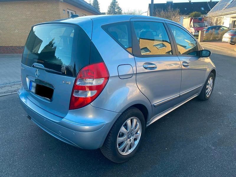 Gebraucht Mercedes A160 82 PS (60 kW) 2008 Silber Kleinwagen