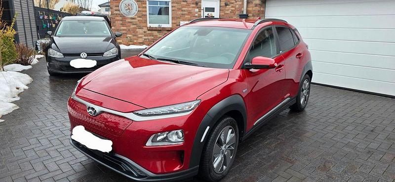 Gebraucht Hyundai Kona Advantage 100 kW (136 PS) 2021 Rot SUV