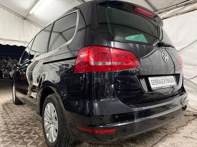Gebraucht VW Sharan 140 PS (102 kW) 2014 Schwarz Van / Kleinbus