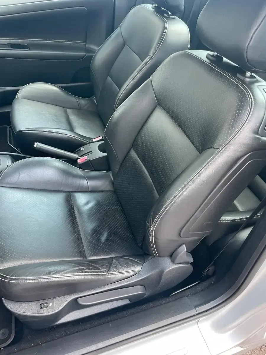 Gebraucht Peugeot 207 CC 119 PS (87 kW) 2010 Silber Cabrio