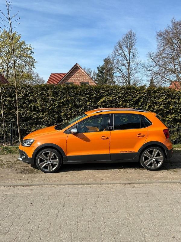 Gebraucht VW Polo Cross 105 PS (77 kW) 2012 Orange Kleinwagen