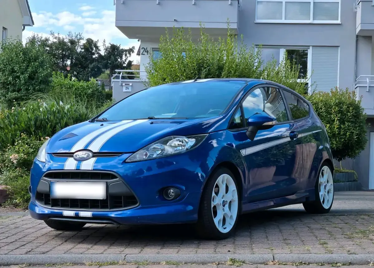 Gebraucht Ford Fiesta Sport 135 PS (99 kW) 2011 Blau Kleinwagen