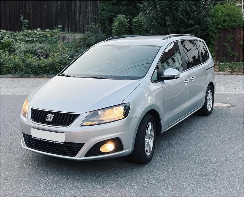 Silber Gebraucht 2014 Seat Alhambra Reference Van / Kleinbus | 9.990 € (Guter Preis) - Bild 1/4