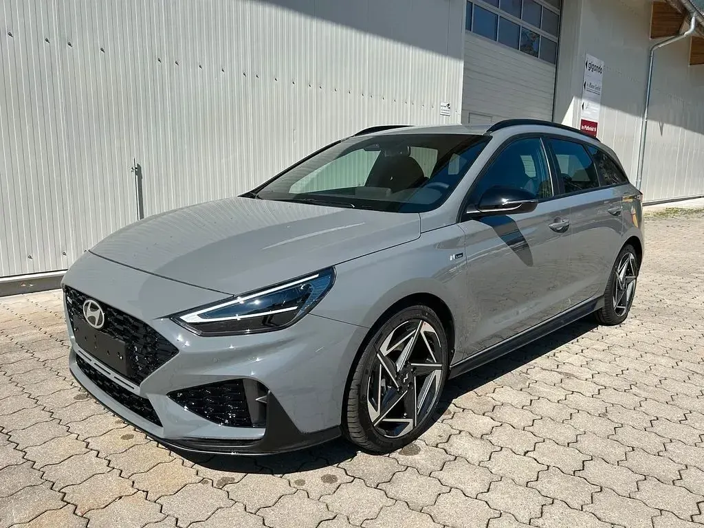 Neu Hyundai i30 N Line 150 PS (110 kW) 2026 Grau Kombi