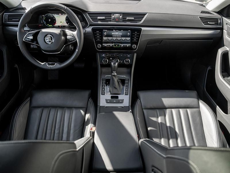 Gebraucht Skoda Superb Style 218 PS (160 kW) 2021 Weiß Limousine