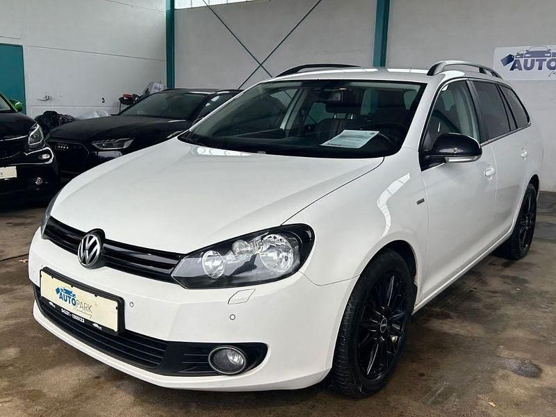Gebraucht VW Golf VI Match 105 PS (77 kW) 2013 Weiß Kleinwagen