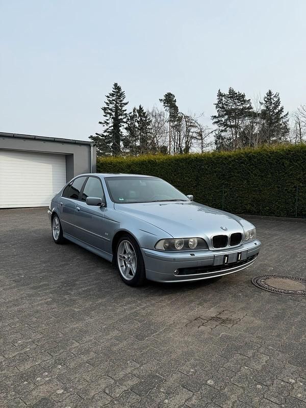 Second-hand BMW 525 163 CP (119 kW) 2003 Argintiu Berlinǎ