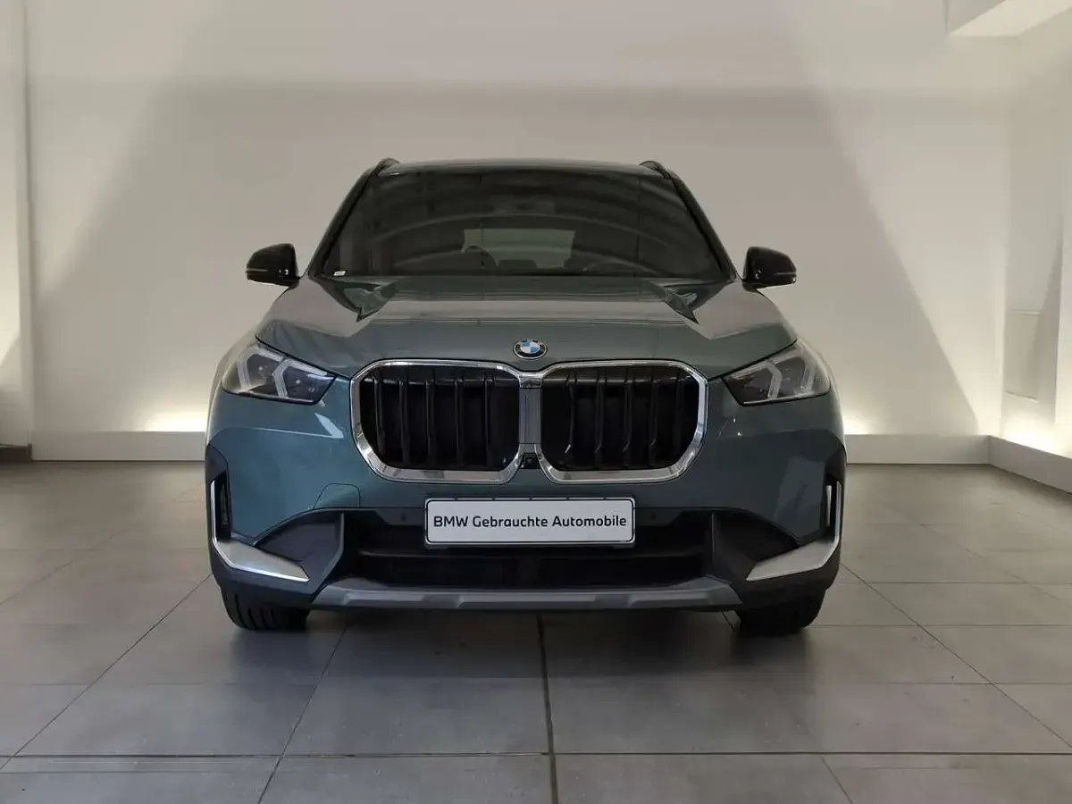 Gebraucht BMW X1 Sport Line 150 PS (110 kW) 2023 Grün SUV