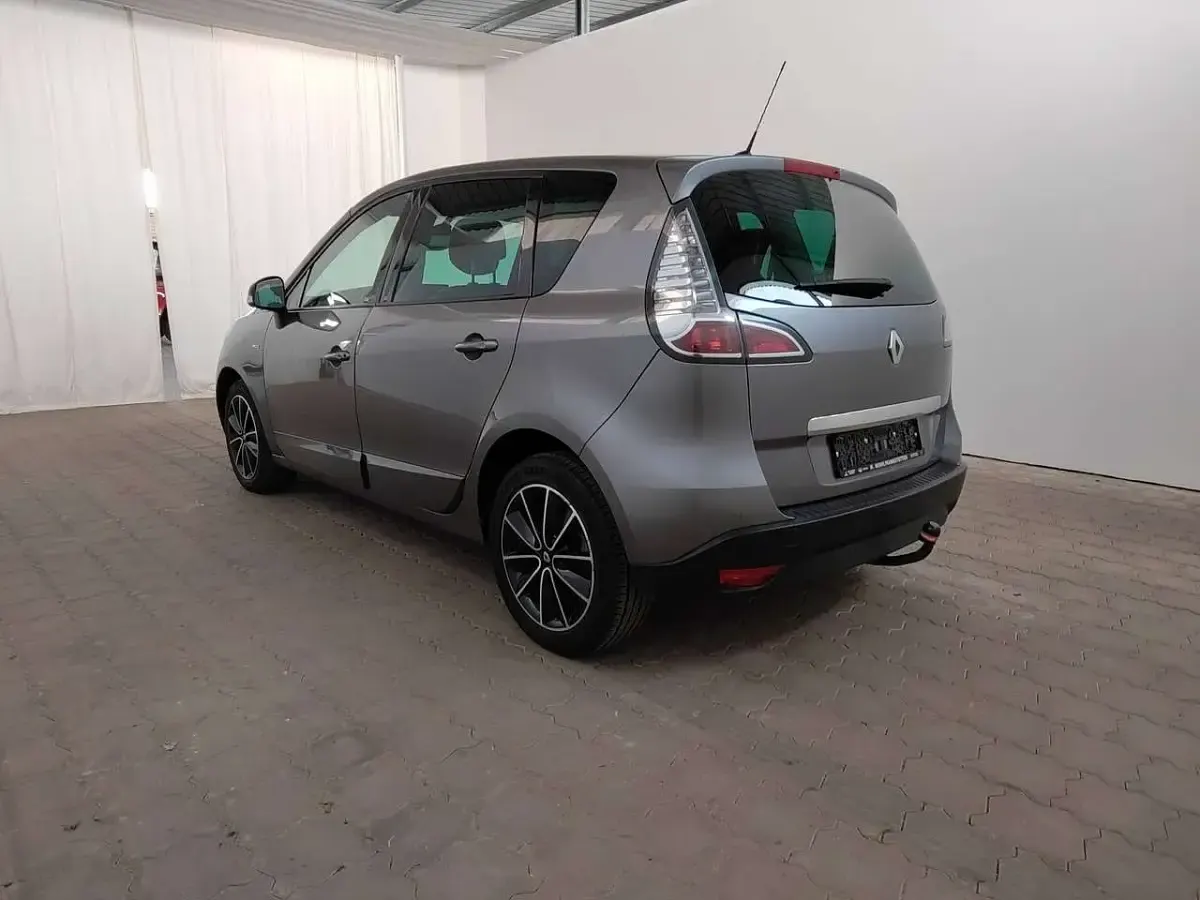 Gebraucht Renault Scénic III 131 PS (96 kW) 2012 Silber Van / Kleinbus