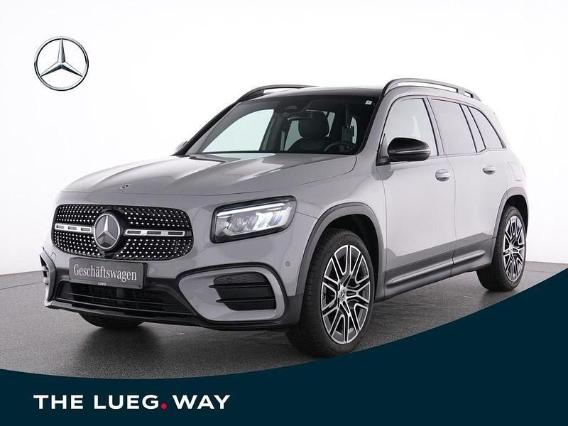 Grau Gebraucht 2025 Mercedes GLB180 AMG SUV | 46.410 € (Teuer) - Bild 1/4