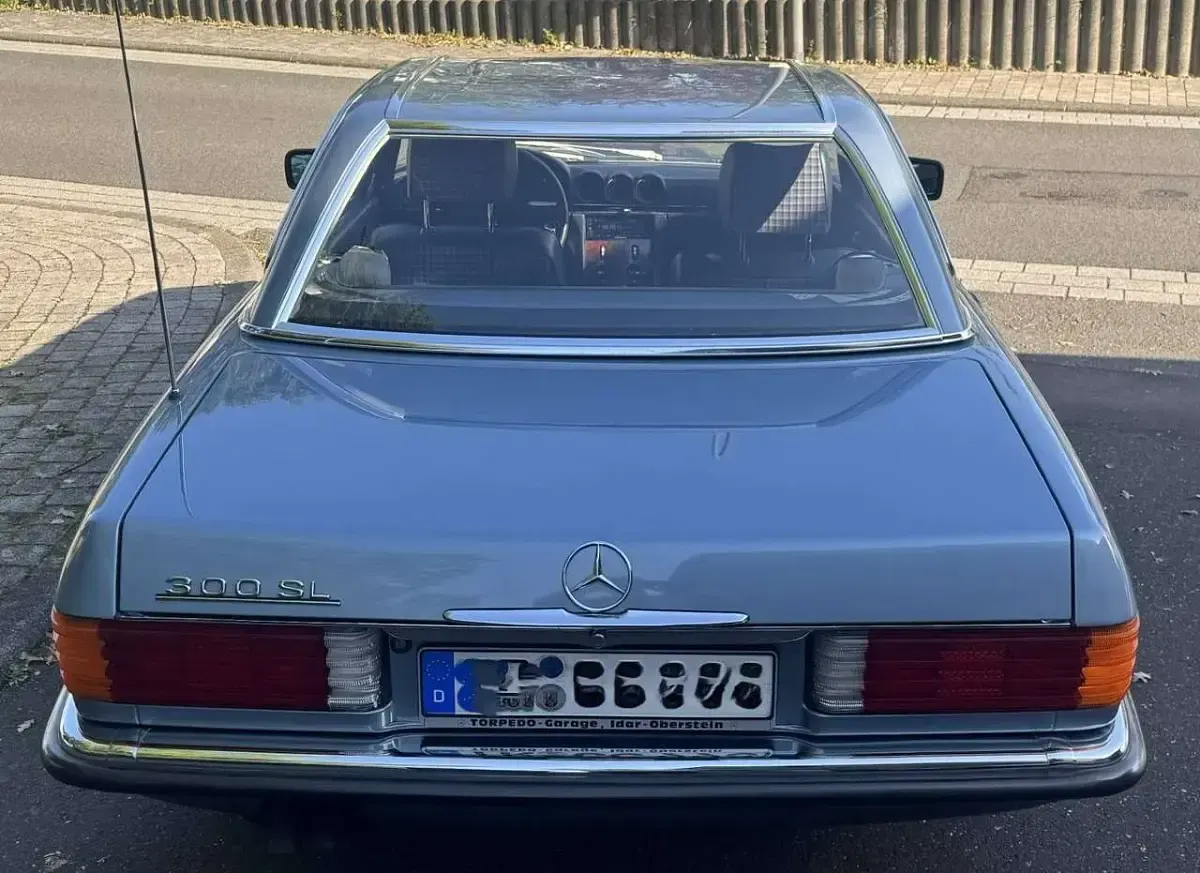 Gebraucht Mercedes SL300 188 PS (138 kW) 1985 Blau Cabrio