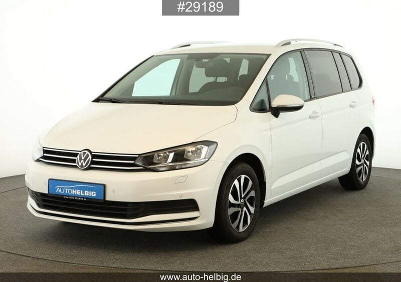 Weiß Gebraucht 2021 VW Touran Active Van / Kleinbus | 19.990 € (Superpreis) - Bild 1/4