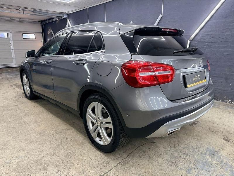 Gebraucht Mercedes GLA200 156 PS (114 kW) 2015 Grau SUV