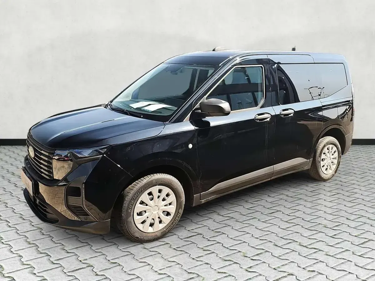 Neu Ford Tourneo Courier Trend 125 PS (91 kW) 2026 Schwarz Van / Kleinbus