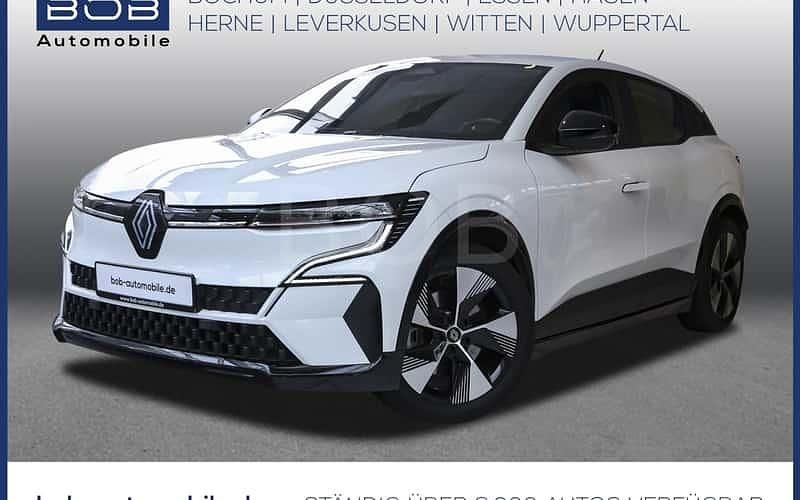 Weiß Gebraucht 2022 Renault Mégane Evolution Limousine | 27.777 € (Etwas zu teuer) - Bild 1/4
