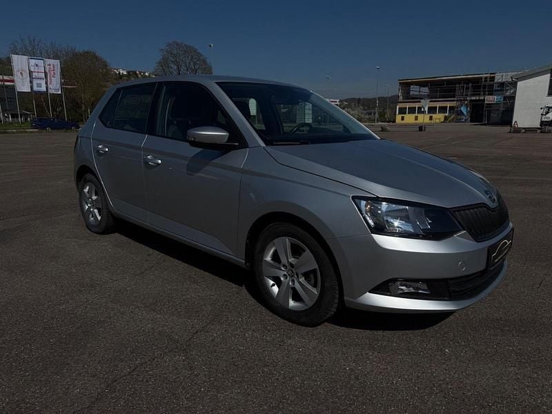 Gebraucht Skoda Fabia 90 PS (66 kW) 2016 Silber Kleinwagen