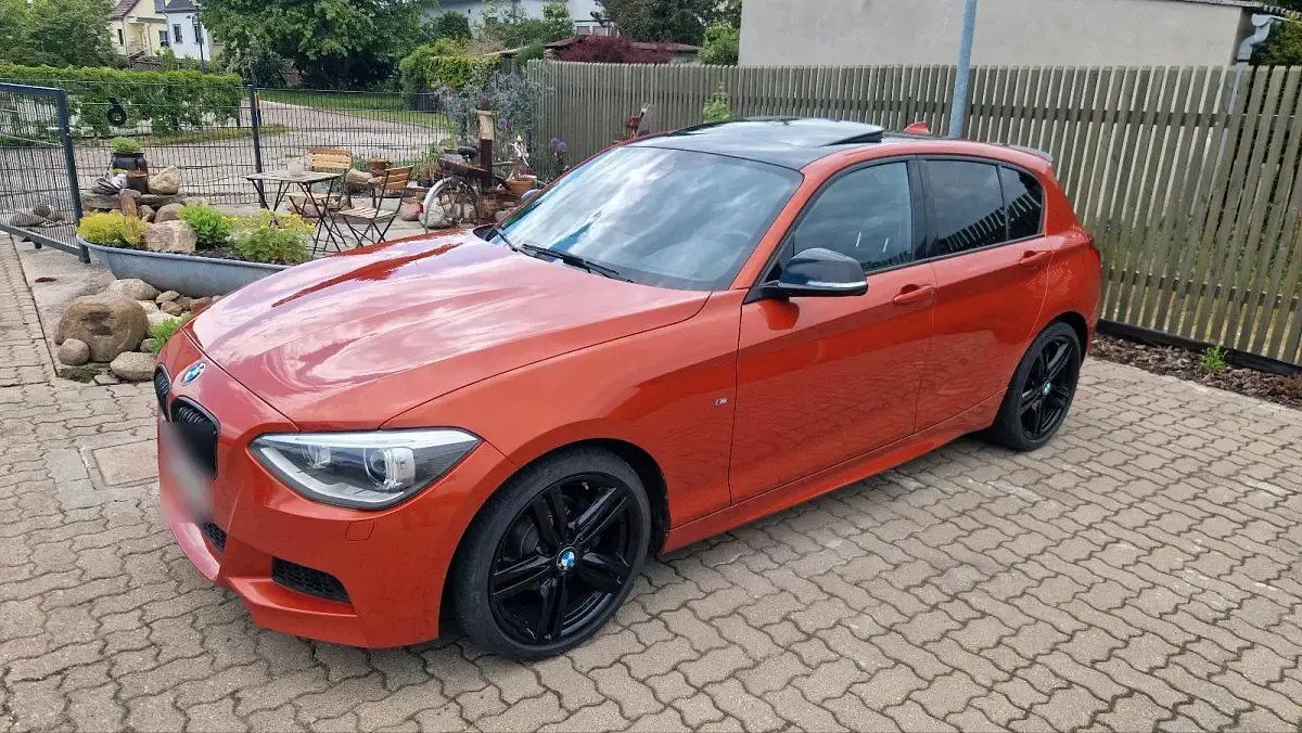 Gebraucht BMW 318 Shadowline 143 PS (105 kW) 2015 Orange Limousine