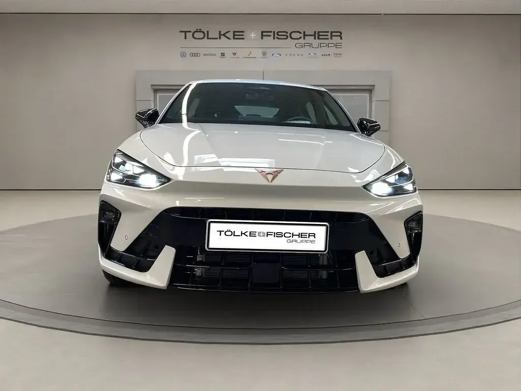 Neu Cupra Leon VZ 272 PS (200 kW) 2026 Weiß Limousine