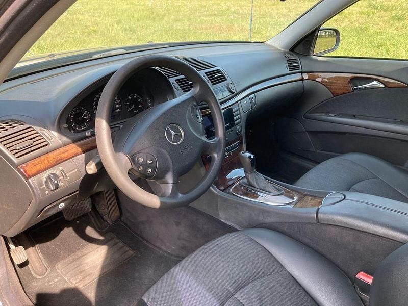 Gebraucht Mercedes 200 122 PS (89 kW) 2004 Blau Limousine