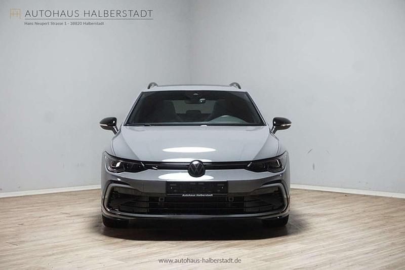 Gebraucht VW Golf VIII R-line 190 PS (139 kW) 2023 Mondsteingrau Kombi