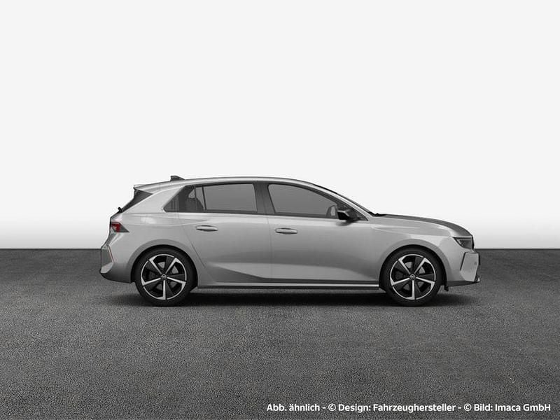 Gebraucht Opel Astra Elegance 131 PS (96 kW) 2023 Karbon schwarz metallic Limousine