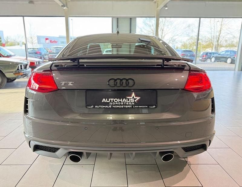 Gebraucht Audi TT S-Line 197 PS (144 kW) 2023 Grau Coupé