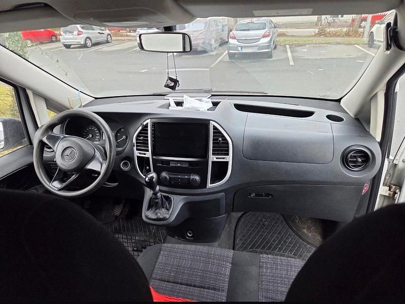 Gebraucht Mercedes Vito 114 PS (83 kW) 2015 Weiß Van