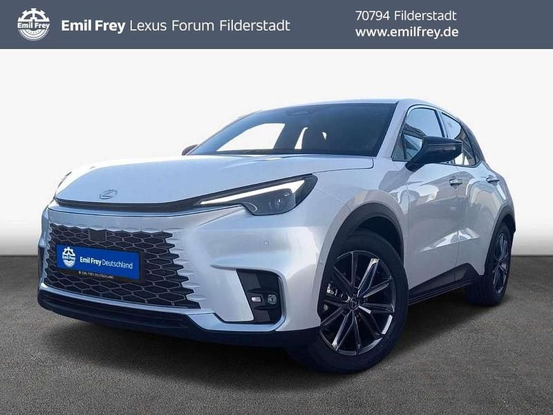 Neu Lexus LBX 136 PS (100 kW) 2026 Weiß SUV