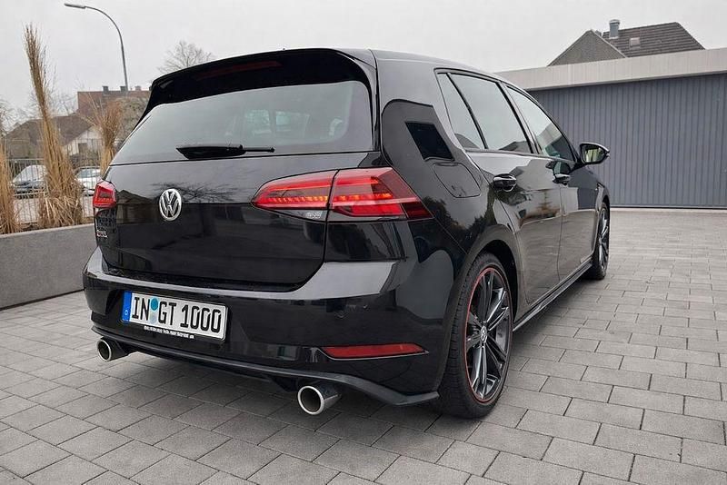 Gebraucht VW Golf VIII GTI 245 PS (180 kW) 2020 Schwarz Limousine