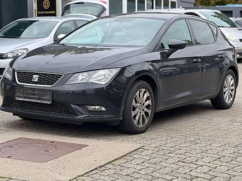 Phantomschwarz/universo black Gebraucht 2013 Seat Leon Style Kleinwagen | 3.750 € (Superpreis) - Bild 1/4
