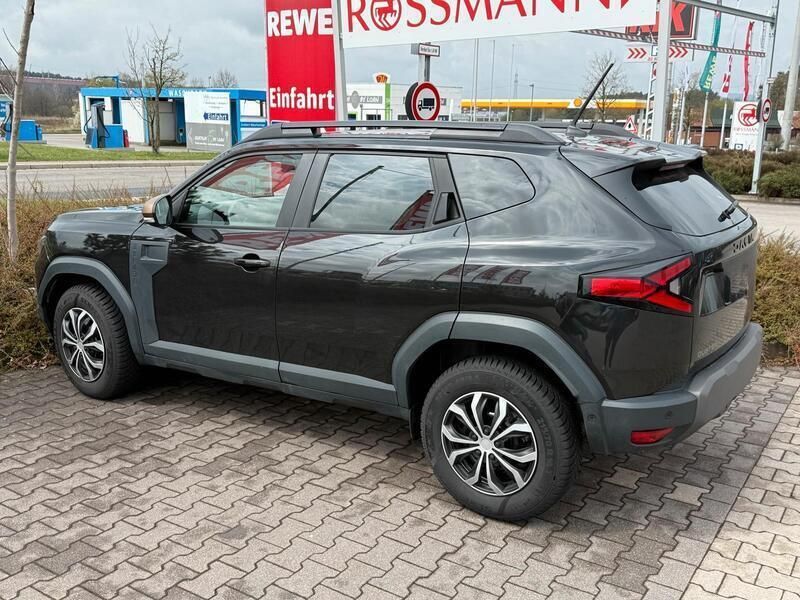 Schwarz Gebraucht 2024 Dacia Duster Extreme SUV | 26.999 € (Teuer) - Bild 1/1