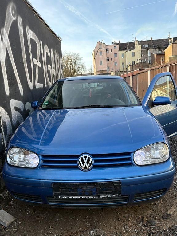 Blau Gebraucht 1999 VW Golf Limousine | 2.500 € (Fairer Preis) - Bild 1/4