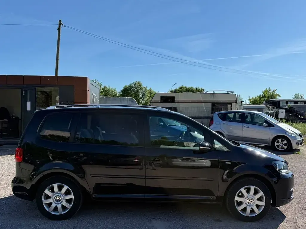 Gebraucht VW Touran Match 140 PS (102 kW) 2012 Schwarz Van / Kleinbus