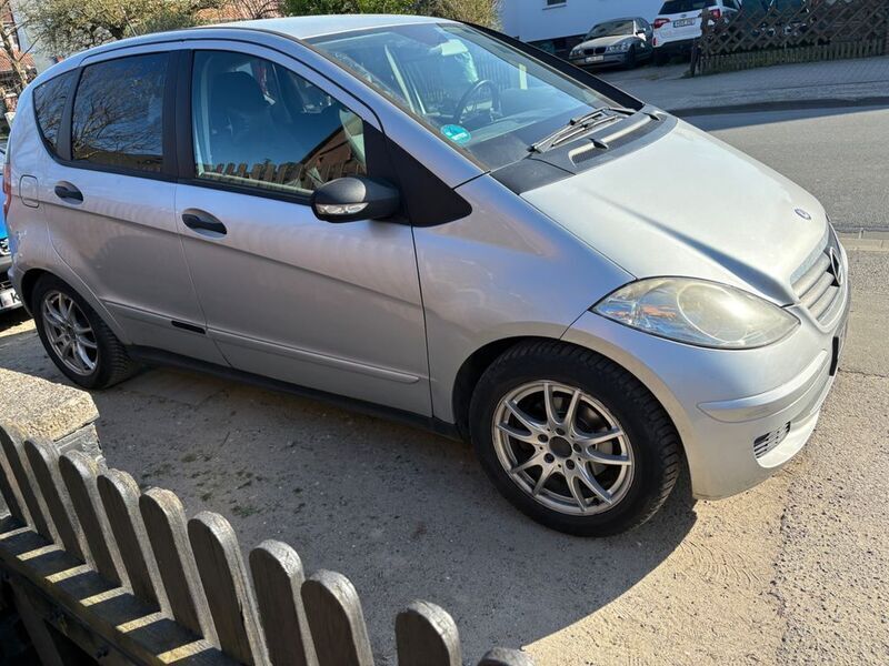 Silber Gebraucht 2006 Mercedes A180 Classic Van / Kleinbus | 1.800 € (Teuer) - Bild 1/1