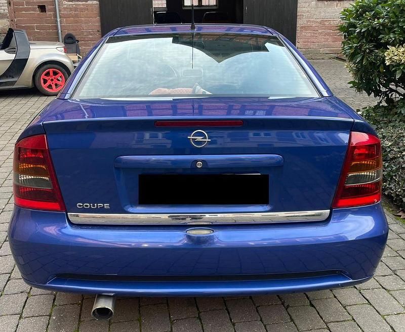 Gebraucht Opel Astra 147 PS (108 kW) 2002 Blau Coupé